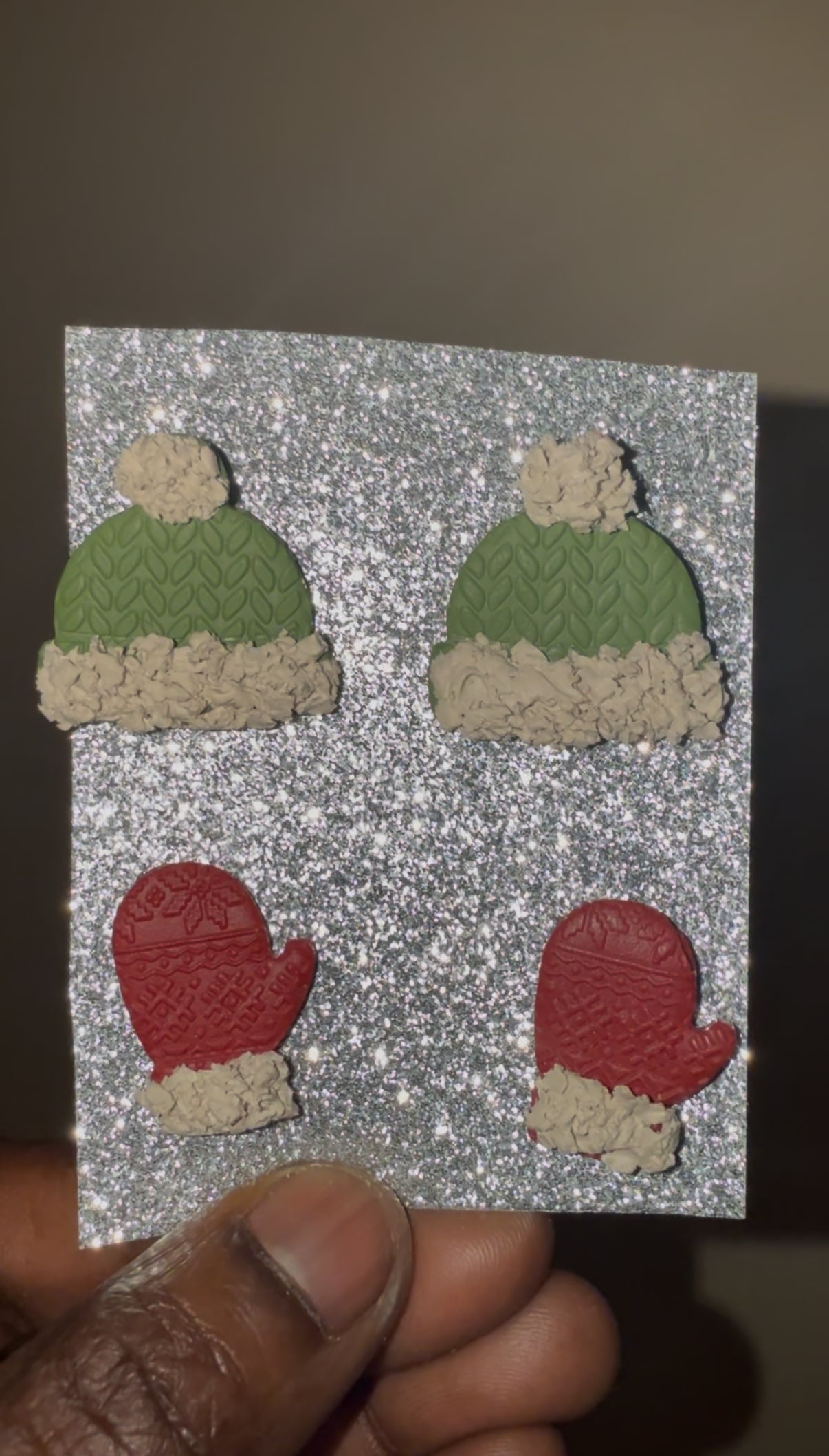 Day 4 Mittens / Hat Christmas Stud Pack